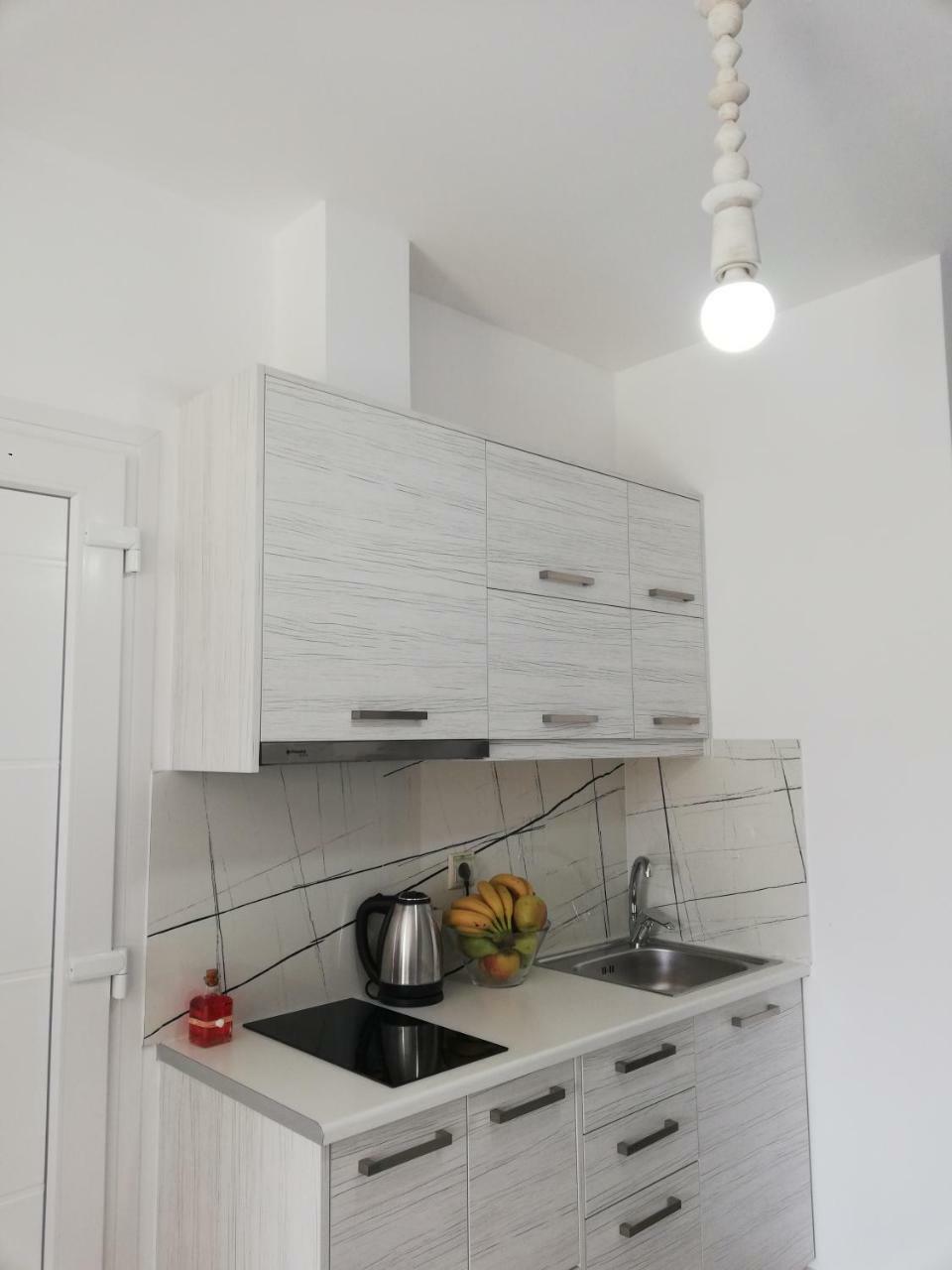 Meltemi Beach Apartments 莫拉托斯 外观 照片